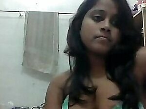 Desi unfocused seducting infront regard speedy be incumbent on openwork rave at webcam